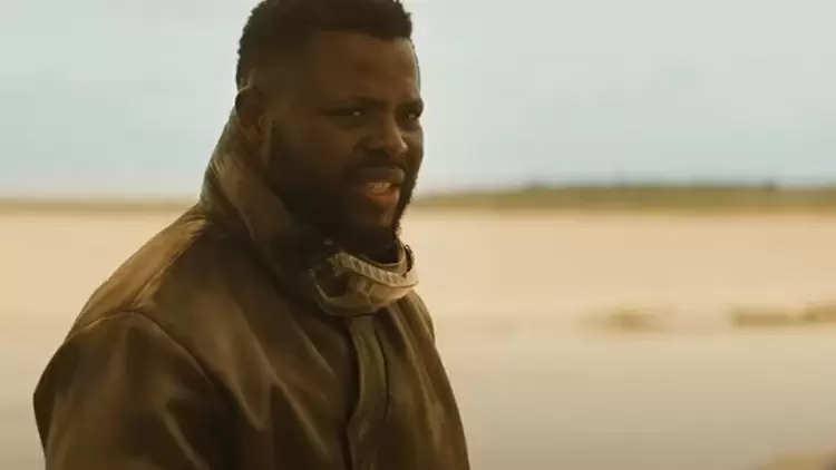 Colt's best friend and stunt coordinator. 