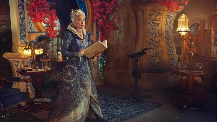 Madame Morrible (Michelle Yeoh)