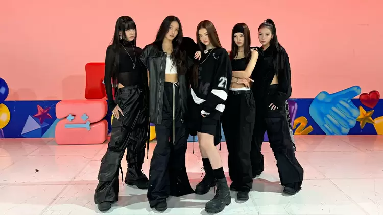 If I had the opportunity to see MEOVV's special stage on a music show, I would be most excited to see: