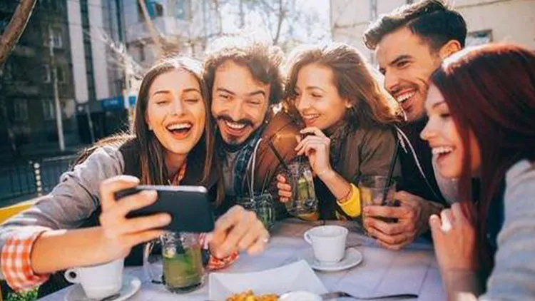 You aren't particularly outgoing, but you don't suffer from social phobia.